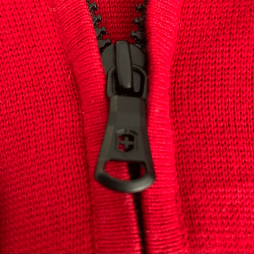 Victorinox - Picture 4 of 7